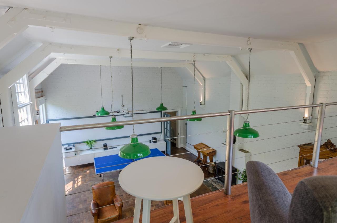 포위 Luxury Victorian School With Views Of Harbour 빌라 외부 사진
